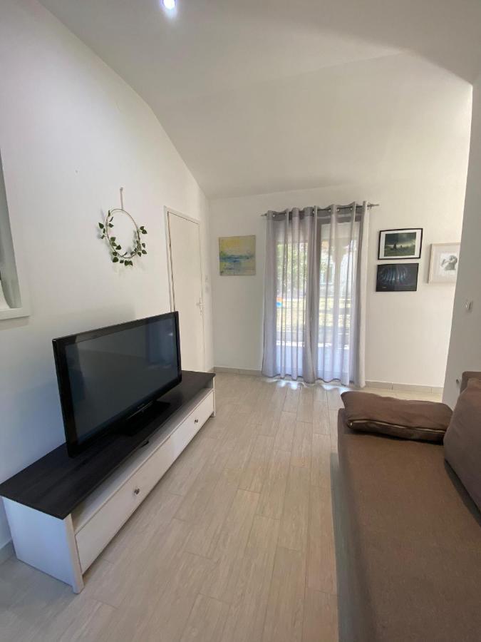 Apartman Cukar II Pula Appartement Buitenkant foto