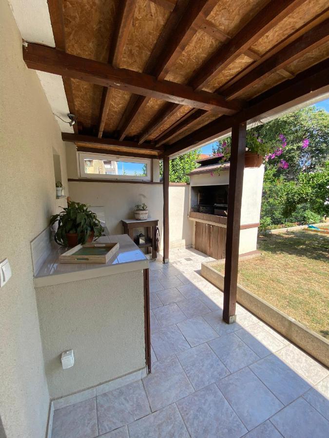 Apartman Cukar II Pula Appartement Buitenkant foto